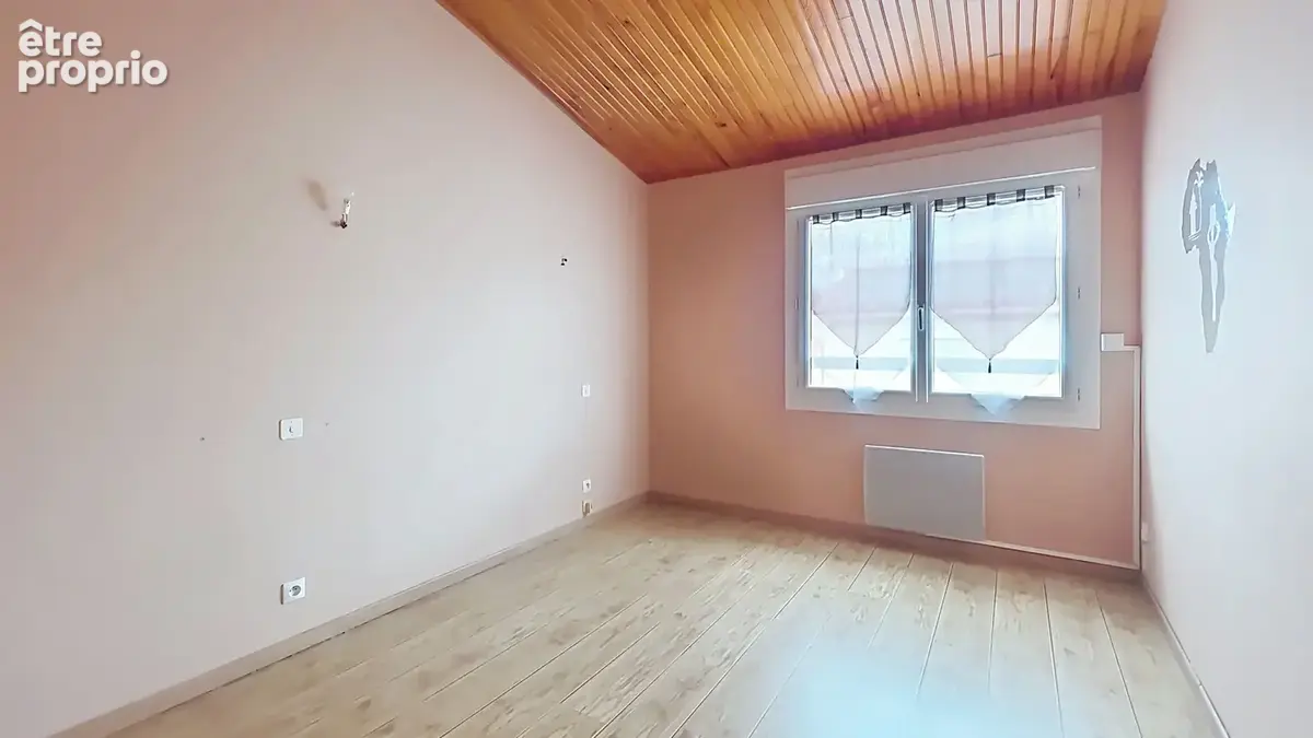 2 appartements avec exterieurs ou grande maison : ideal investisseurs ou grande famille - photo 14