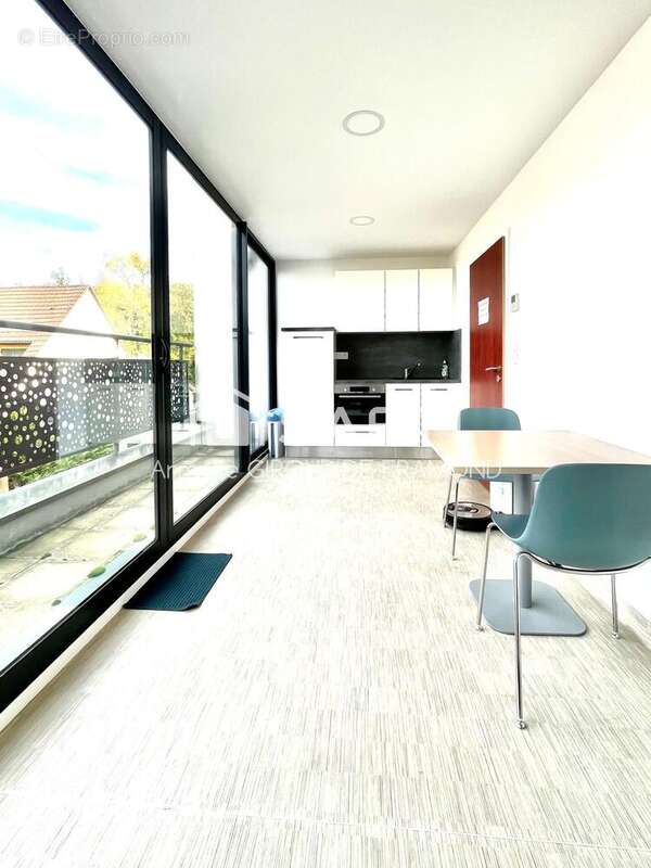 Photo 8 - Commerce à RIXHEIM