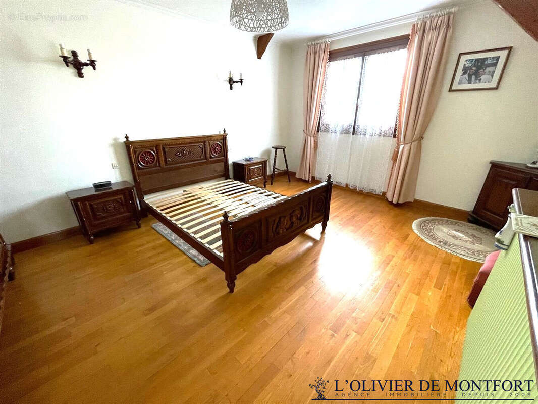 Maison à MONTFORT-L'AMAURY
