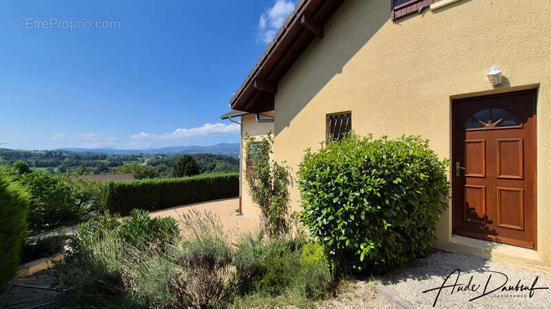 Maison à HAUTEVILLE-SUR-FIER