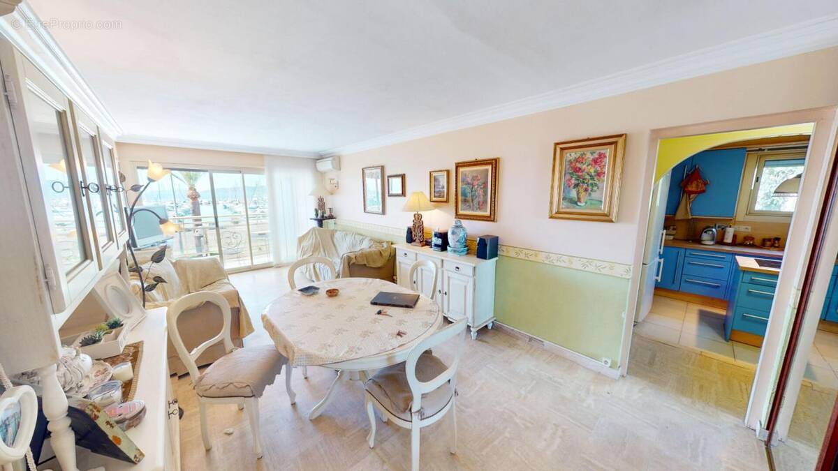 Appartement à SAINT-RAPHAEL