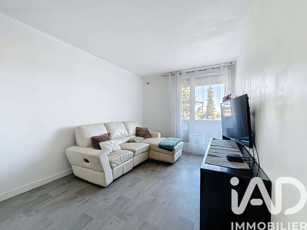 Photo 2 - Appartement à PONTAULT-COMBAULT
