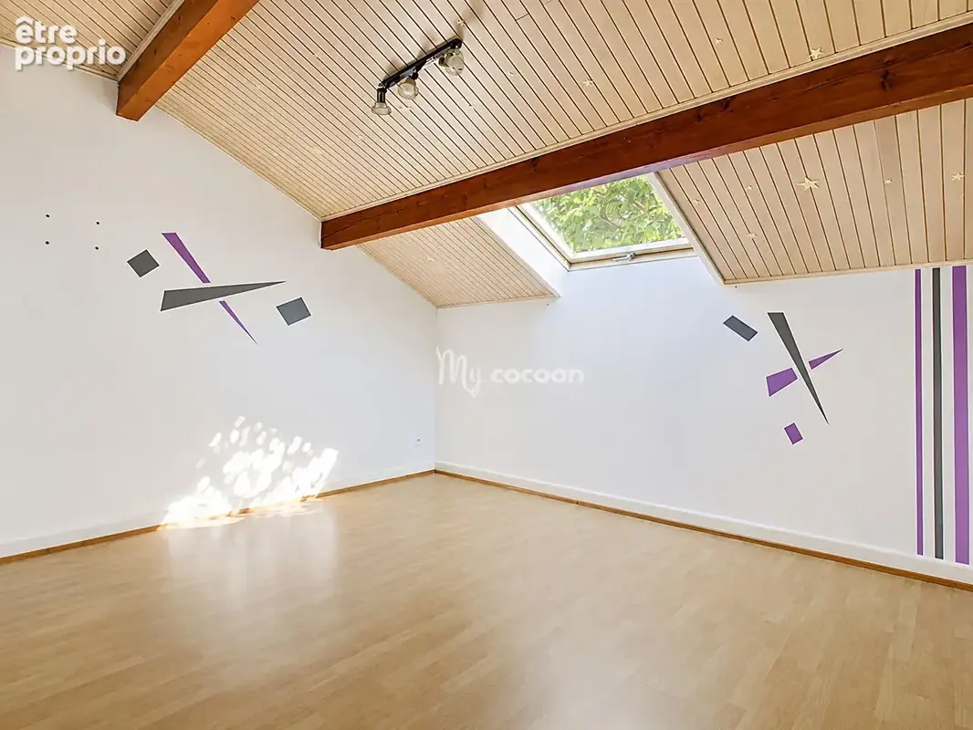 Maison - T6 - 200 m² - photo 10