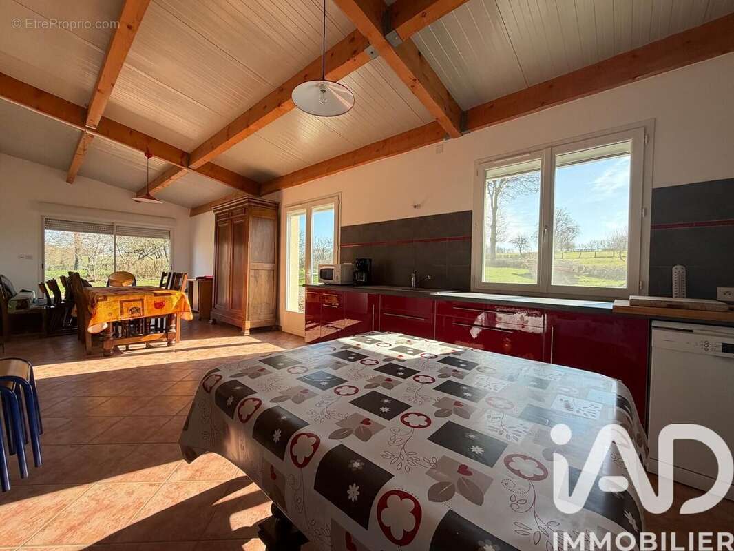 Photo 9 - Terrain à URBISE