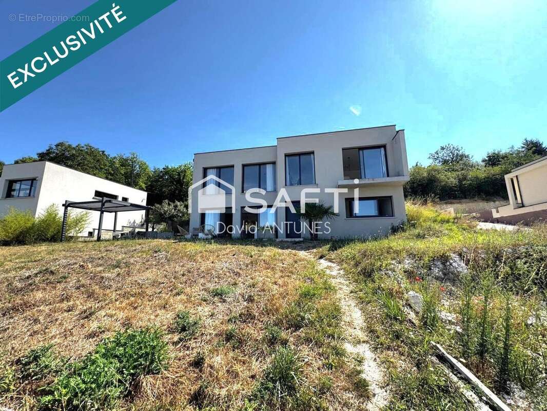 Maison 119 m² à Follainville-Dennemont  - photo 4