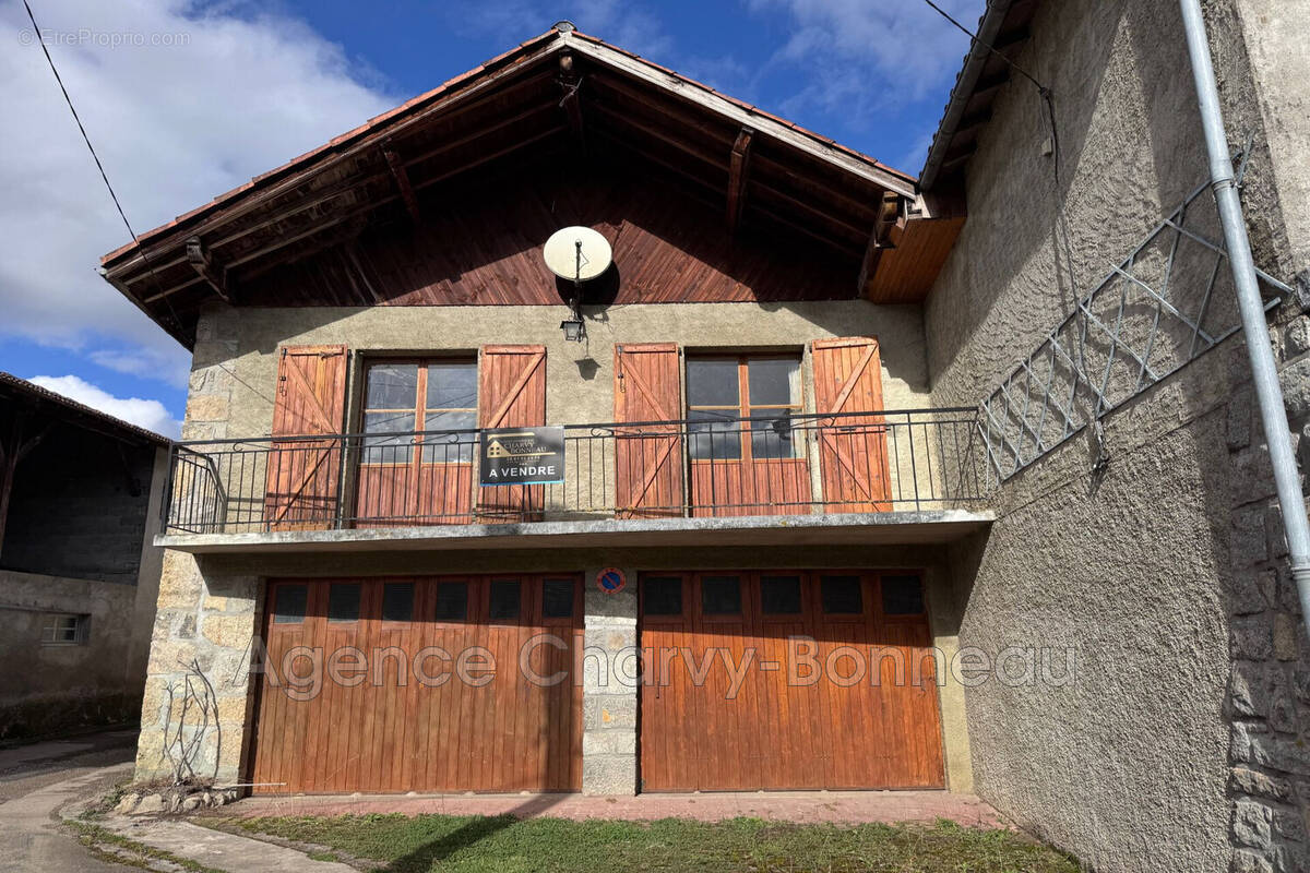Maison à MONTJOIE-EN-COUSERANS