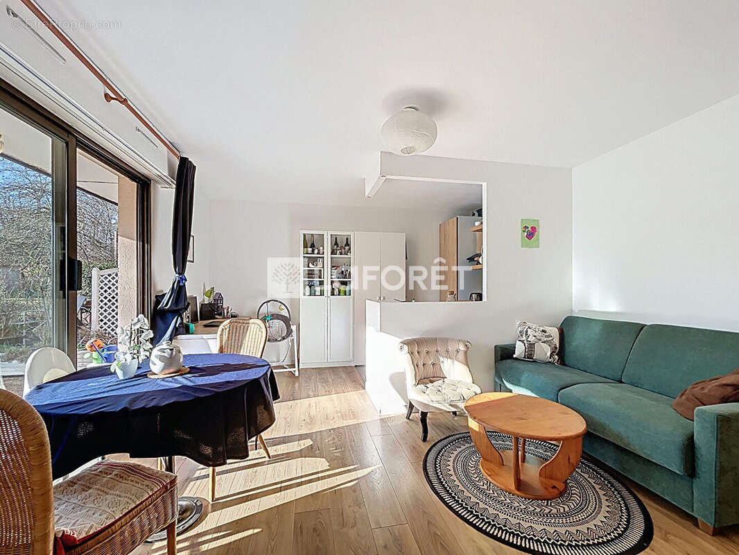 Appartement à VERNEUIL-SUR-SEINE