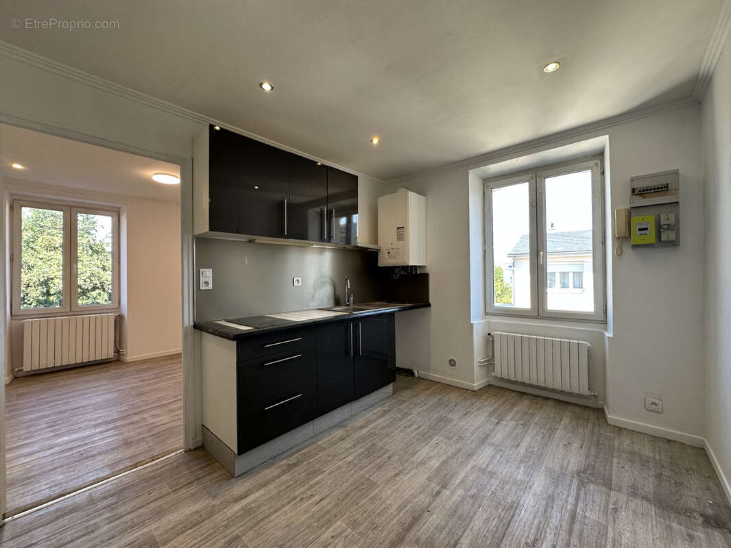 REIMS - Immeuble 3 appartements secteur CERNAY / HENRI BARBUSSE - photo 5
