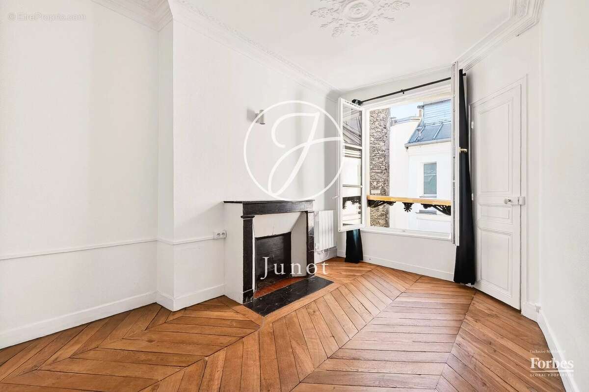 Appartement à PARIS-9E