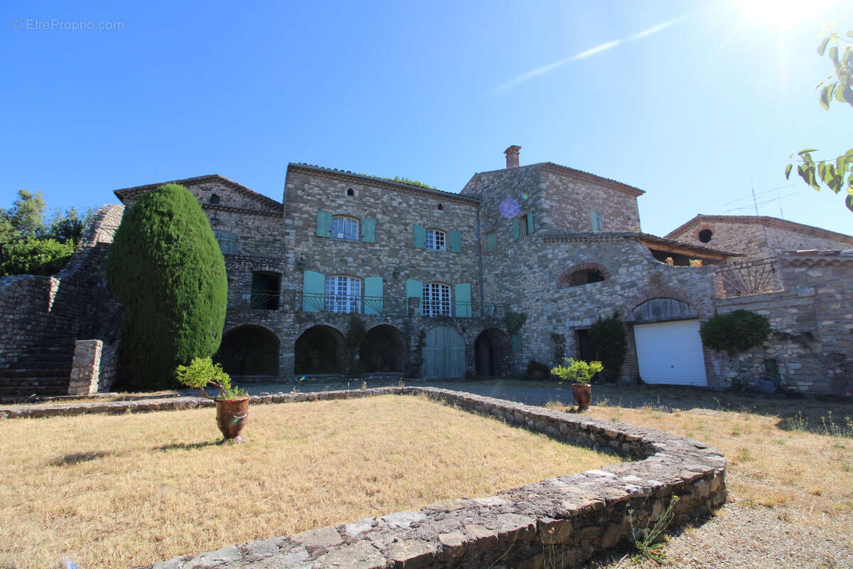 Maison à ROUSSON