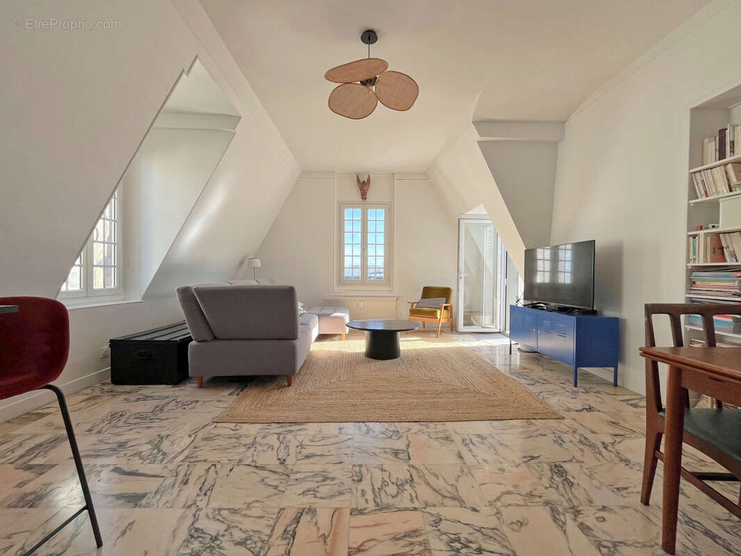 Appartement à ASNIERES-SUR-SEINE