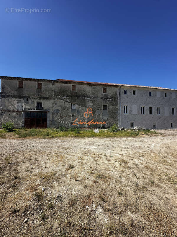 Opportunité d'investissement   Ensemble immobilier à fort potentiel - MONTELIMAR - photo 4