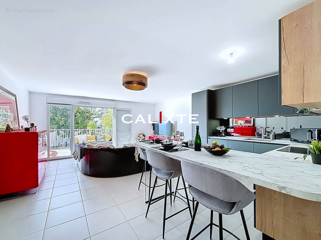 Appartement à SAINT-JEANNET