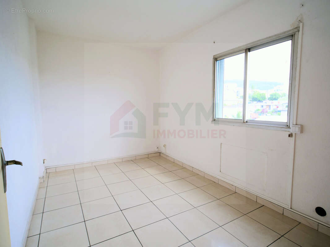 Appartement à SAINT-DENIS