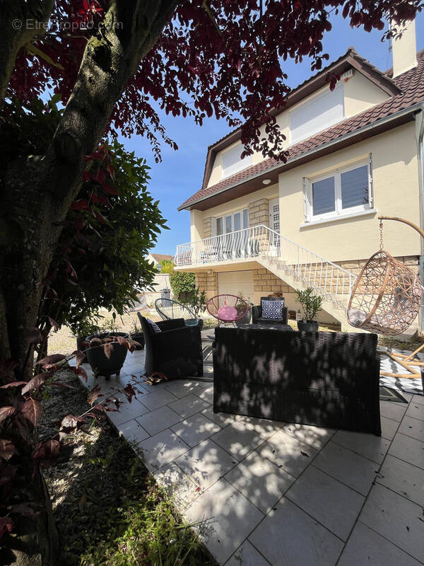 Maison à MAFFLIERS