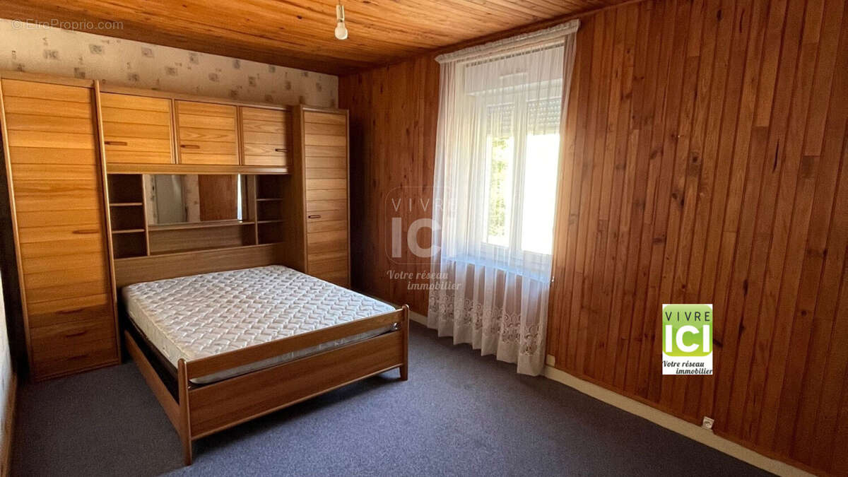 Maison à LA CHAPELLE-BASSE-MER