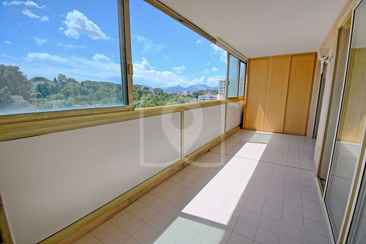 Appartement à LE CANNET