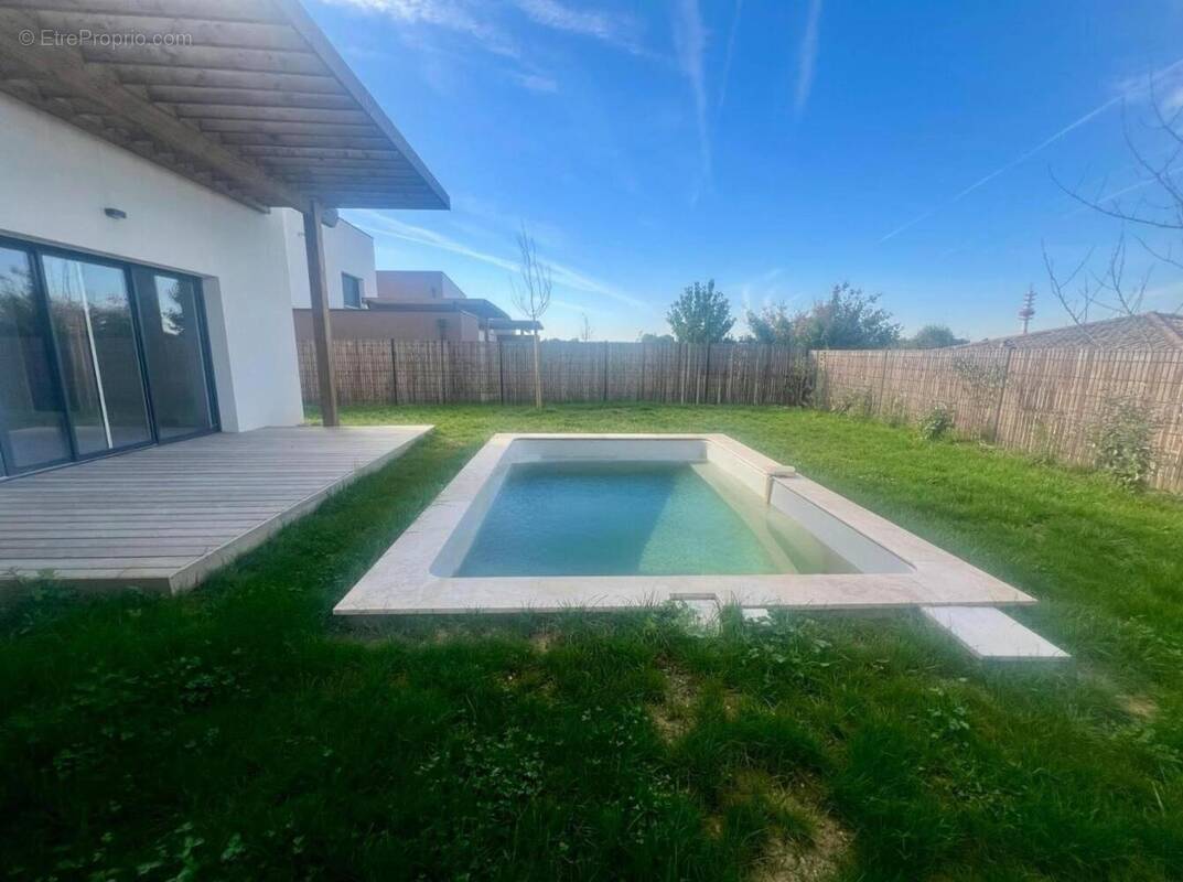 Photo 1 - Maison à ARTIGUES-PRES-BORDEAUX