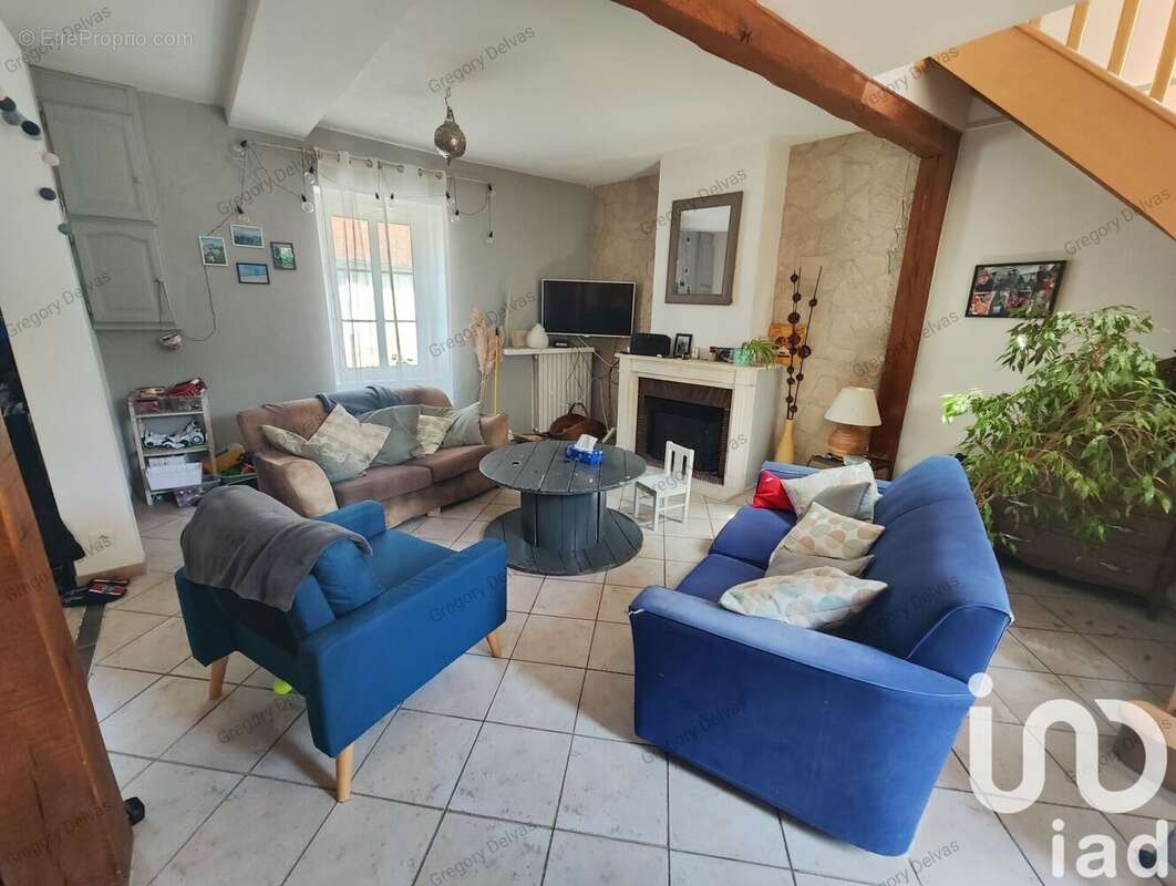 Photo 8 - Maison à COURCY-AUX-LOGES