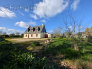Maison à LANGUENAN