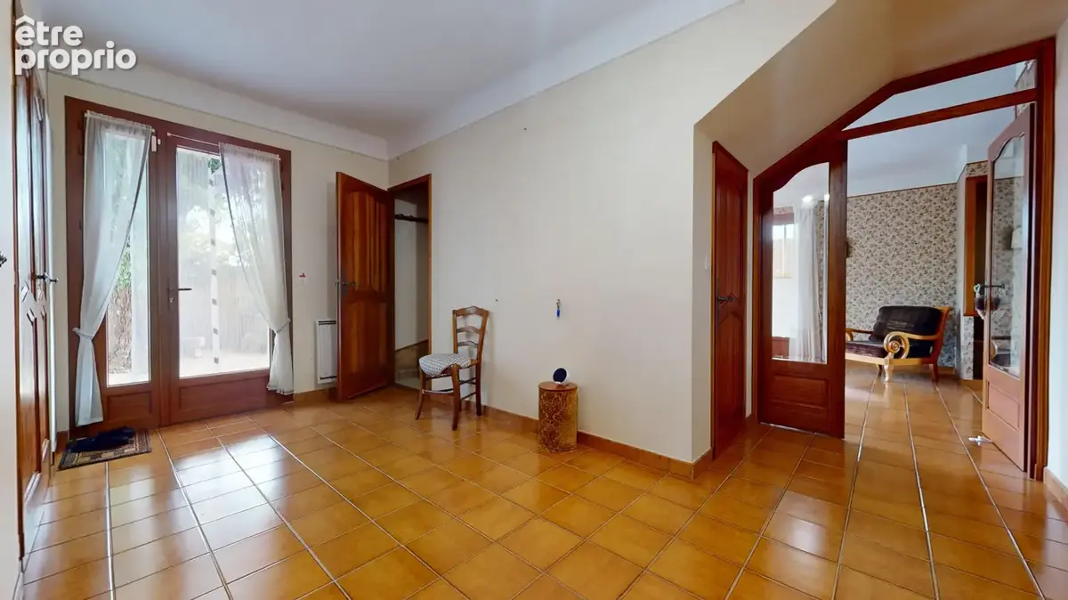 Maison familiale 133,72 m2   Jardin, véranda, terrasse avec vue et double garage - photo 10
