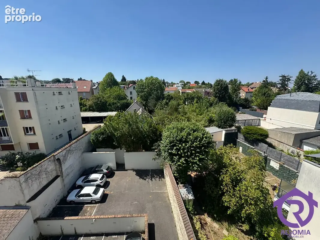 Bel appartement de 3 pièces de 66 m² au dernier étage avec BALCON + PARKING - photo 4