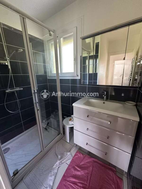 Maison à étage, 118 m², 2 ch, hangar - photo 11