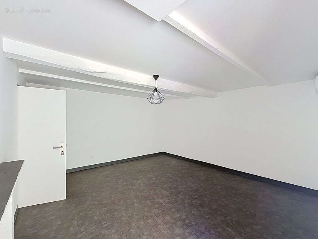 A vendre ! Appartement T4 de 118 m² au coeur du centre historique d'Ajaccio - photo 7