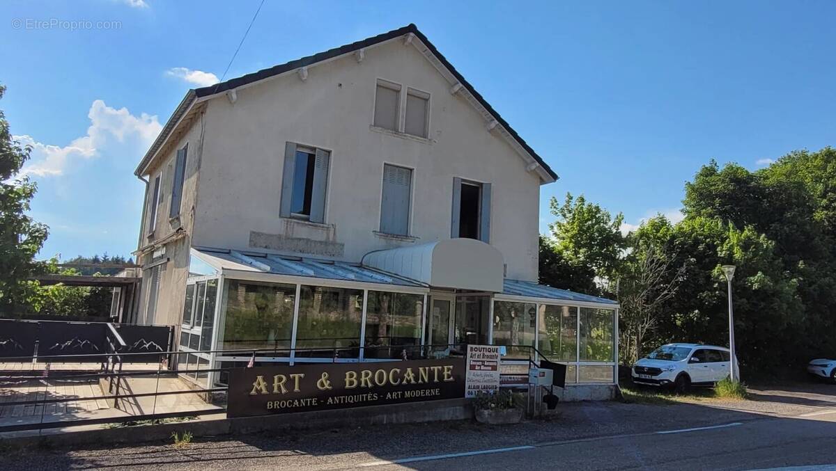 Maison à SAINT-AGREVE