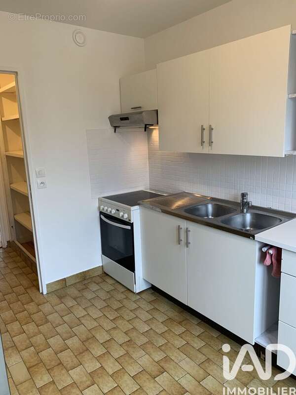 Photo 9 - Appartement à SAINT-REMY-LES-CHEVREUSE