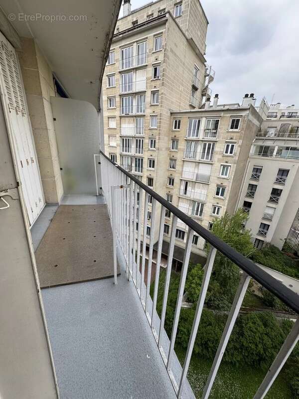 Appartement à PARIS-20E