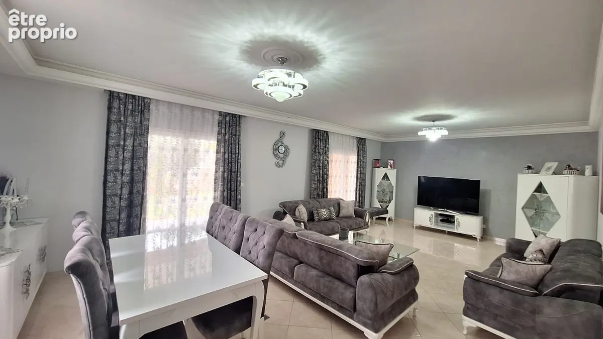 Maison 176 m² habitables et 234 m² entrepôts sur 1132 m² terrain pierrelatte 26700 - photo 2
