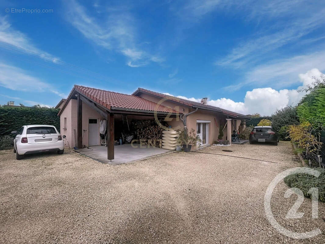 Maison à MOIDIEU-DETOURBE