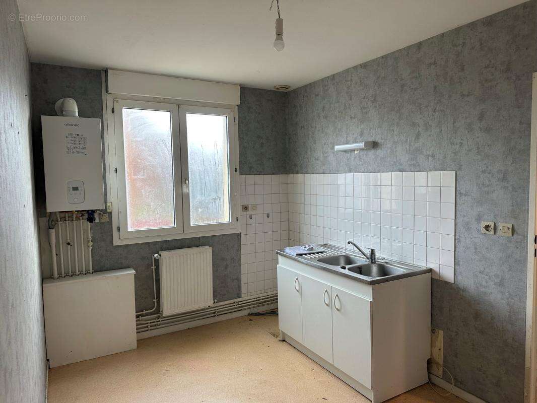 Appartement à COURRIERES