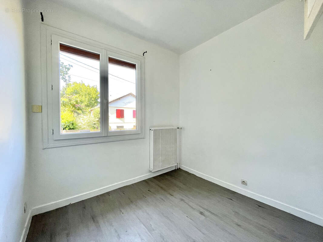RANVILLE   Maison familiale de 168 m2 avec 5 chambres   Un fort potentiel dans un environnement privilégié - photo 10