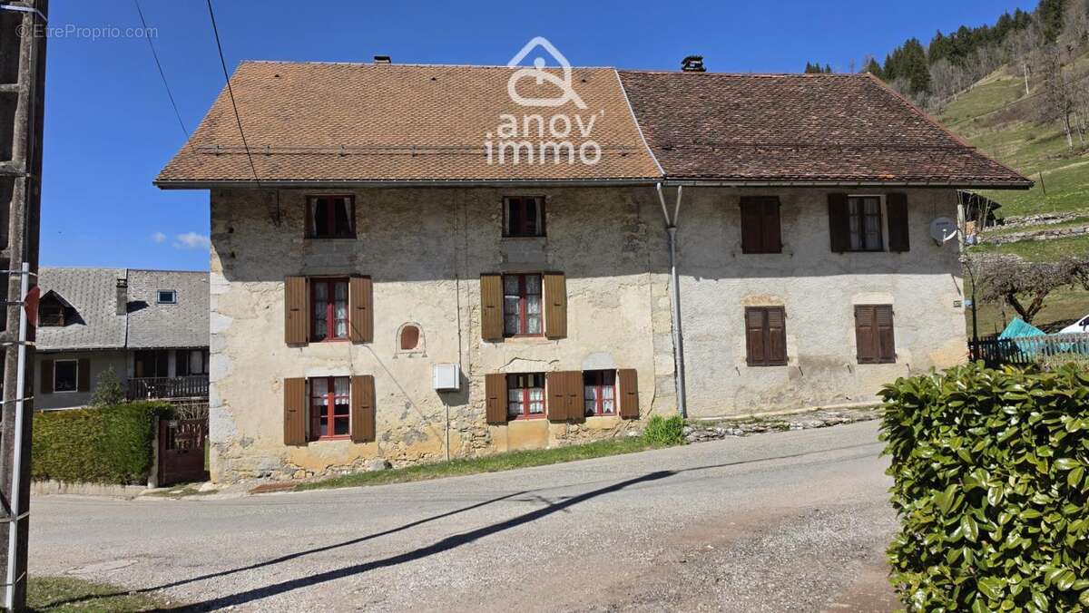 Maison à SAINT-PIERRE-D'ENTREMONT