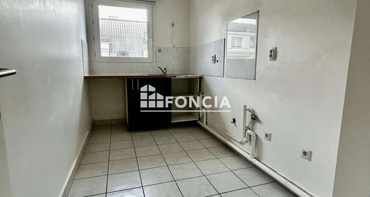 Appartement à COLOMBES