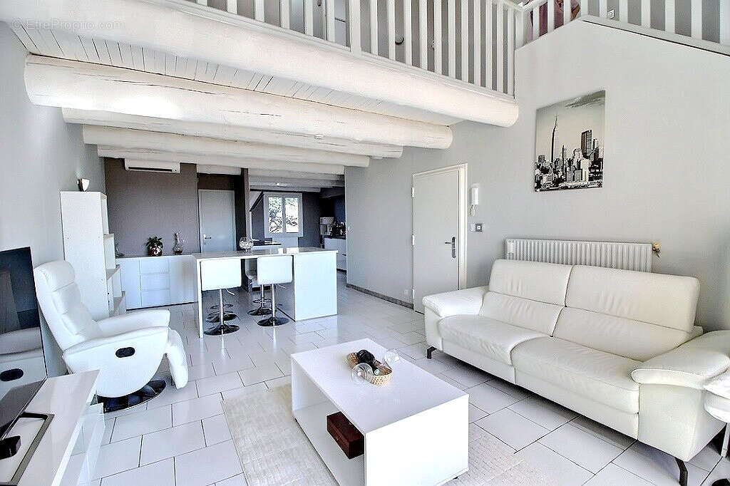 Appartement à MONTEUX