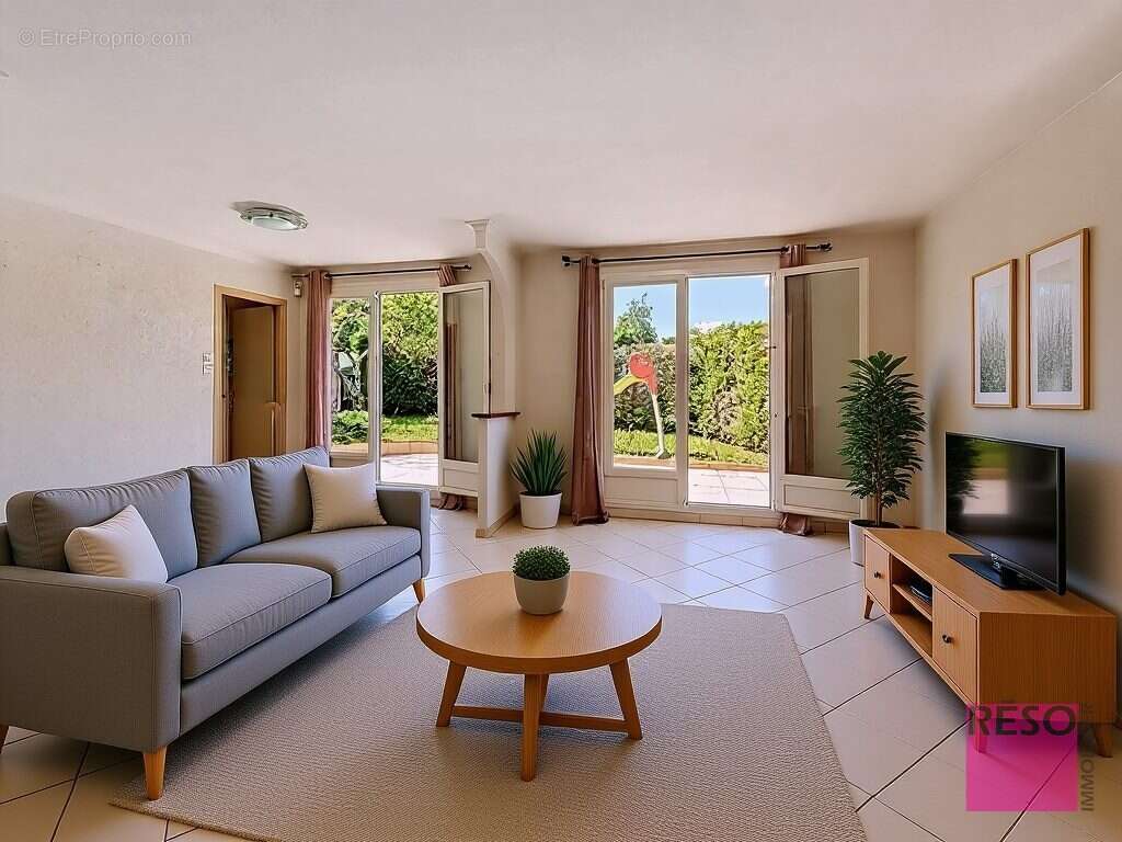 Maison à COLLONGES-SOUS-SALEVE