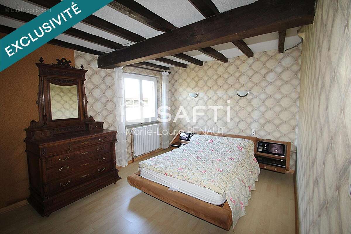 Maison 270 m² à Saint-Gauzens  - photo 9