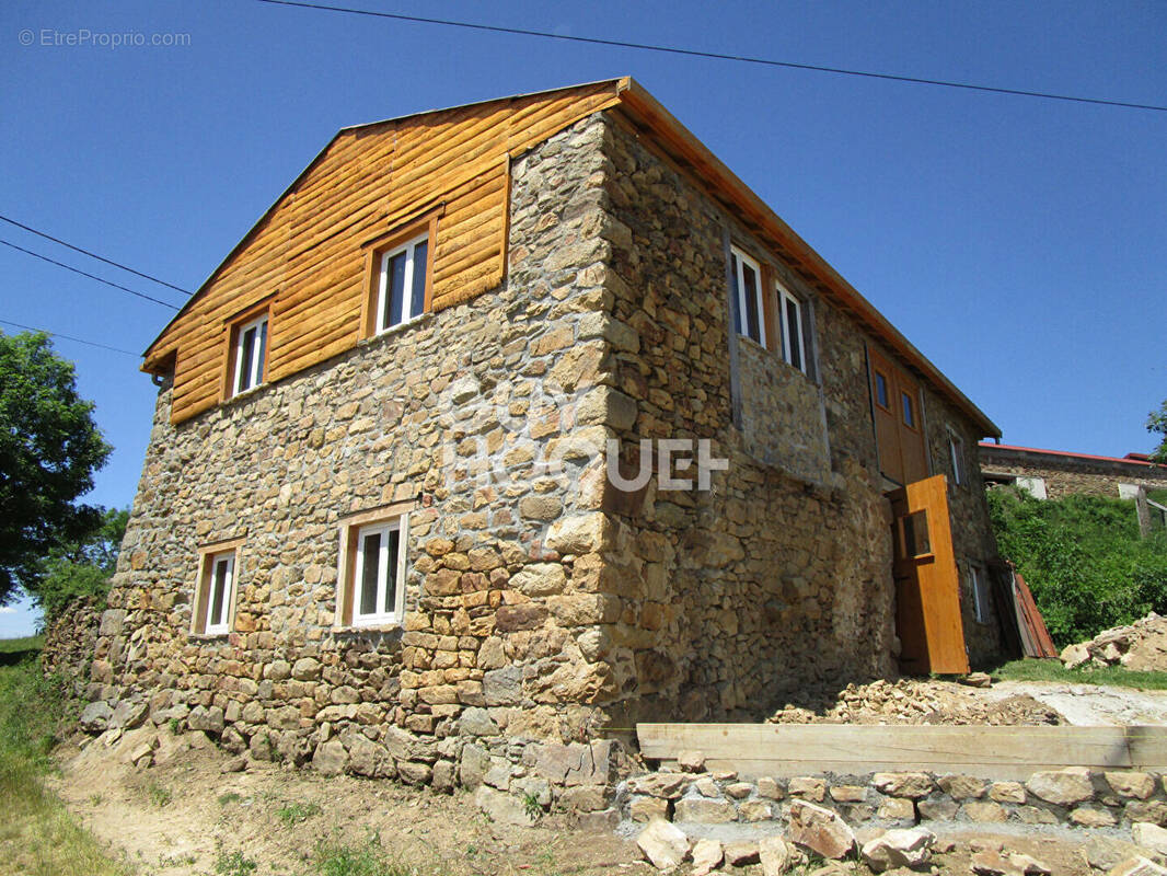 Maison à CRONCE