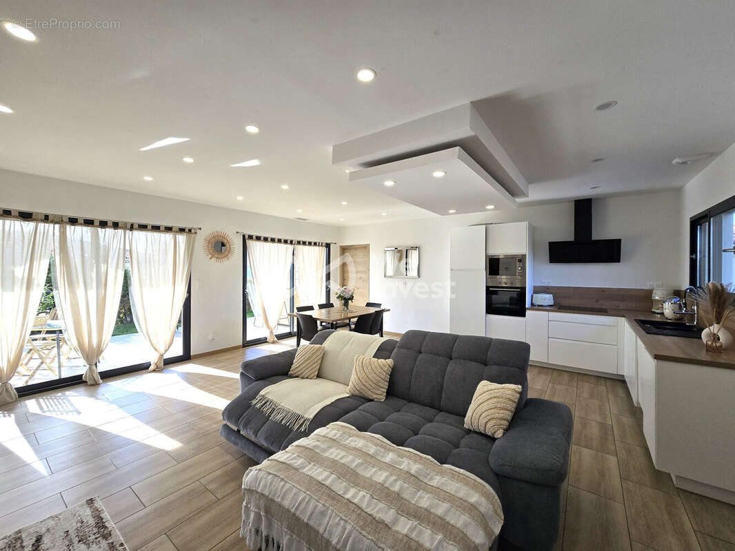 Maison à CASTELSARRASIN