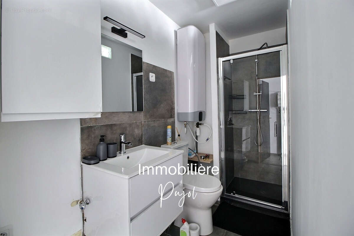 Appartement à MARSEILLE-3E