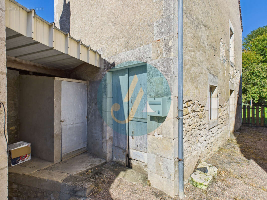 Maison à MESVES-SUR-LOIRE