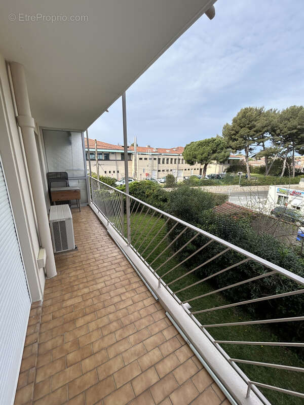 Appartement à SIX-FOURS-LES-PLAGES