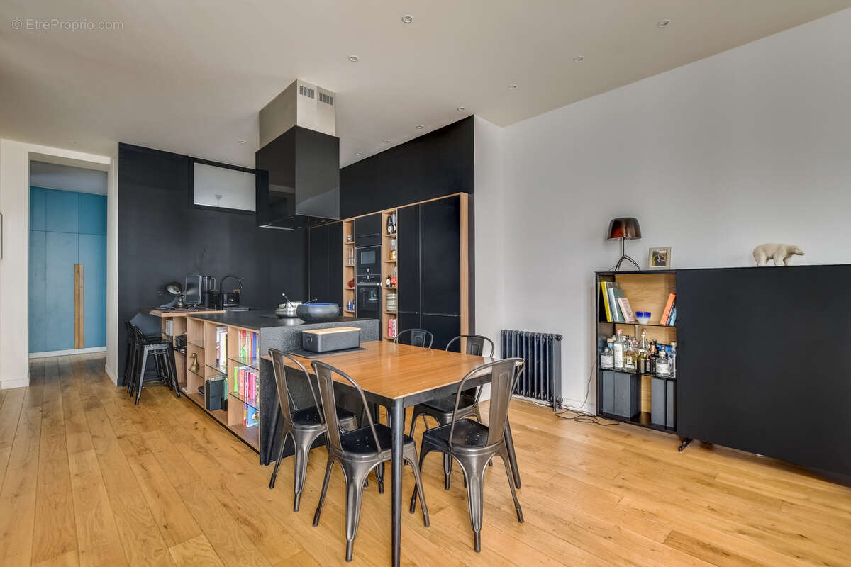 Appartement à PARIS-2E