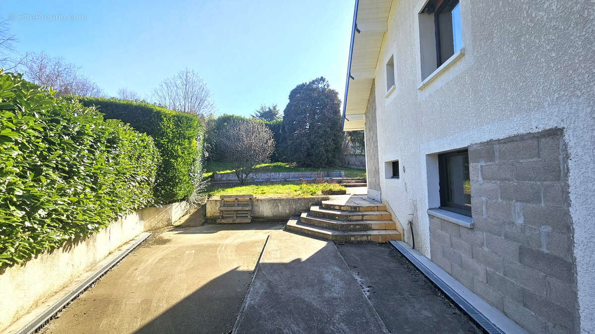 Maison à MASSONGY