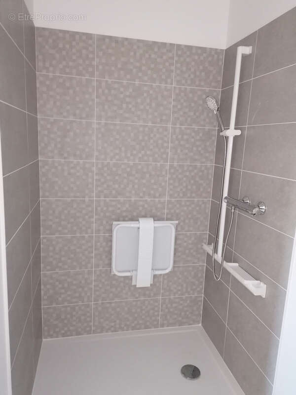 Appartement à CAMBLANES-ET-MEYNAC