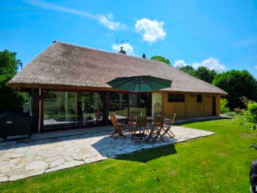 Maison à PONT-L'EVEQUE