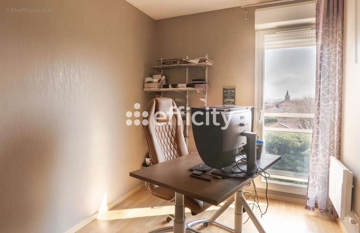 Appartement à VALENCIN